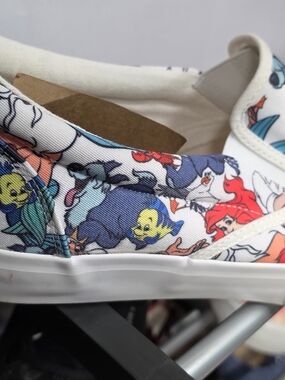GROUND UP Disney The Little MermaidAdult White Slip-On Sneakers NWT